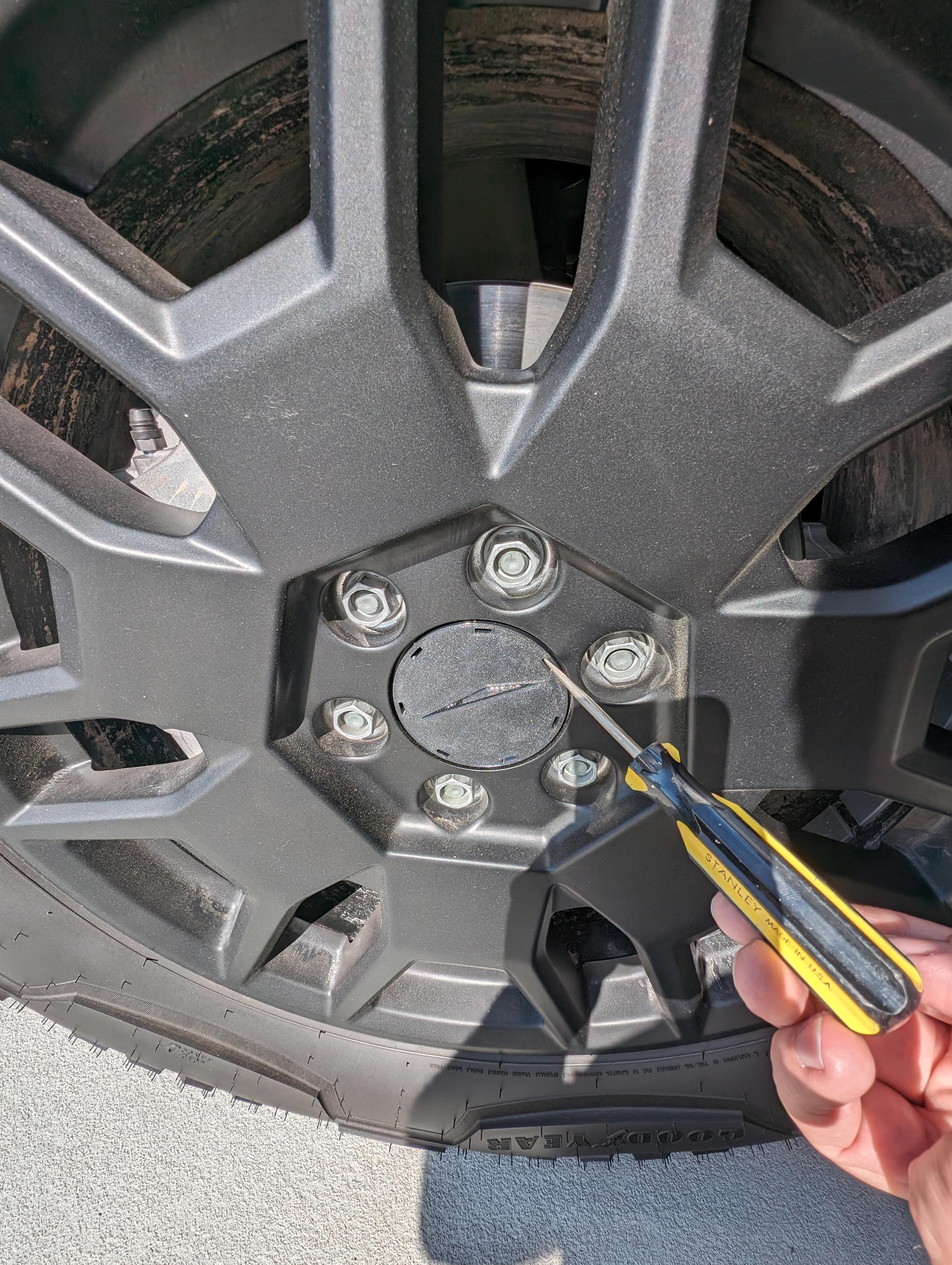 3D Printed Cybertruck Wheel Caps