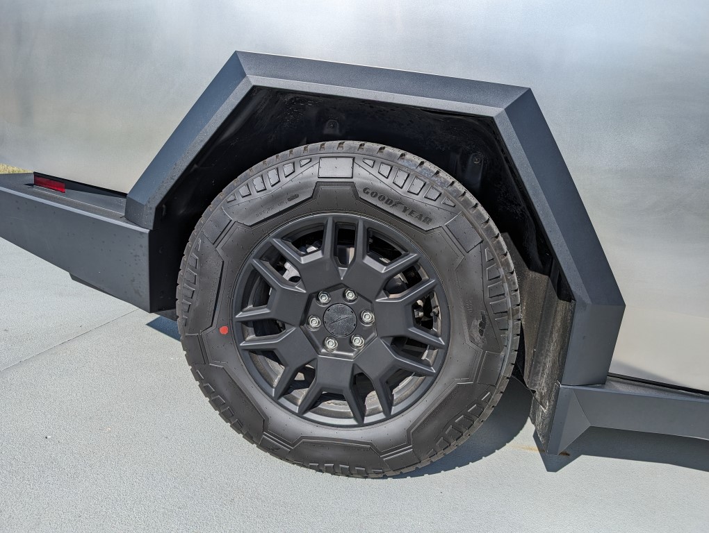 3D Printed Cybertruck Wheel Caps